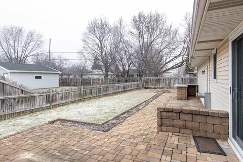 Exterior - 3027 Cypress St, Appleton, WI 54915 photo 6 of 7