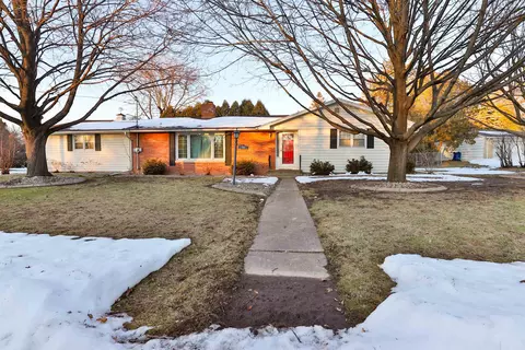 141 Helene Ct, Green Bay, WI 54301