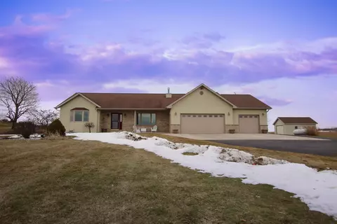 n9521 Town Hall Road, Malone, WI 53049