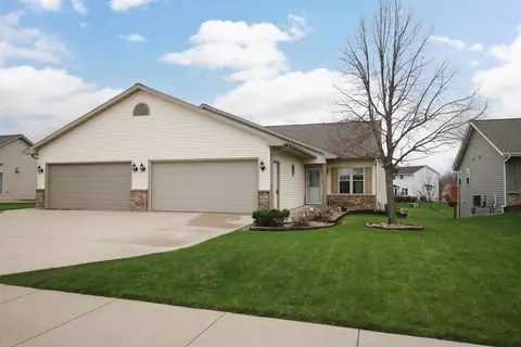 1284 Martin Ave, Fond Du Lac, WI 54935