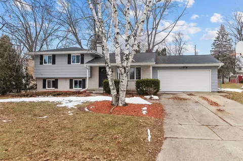 306 Brookridge St, Green Bay, WI 54301