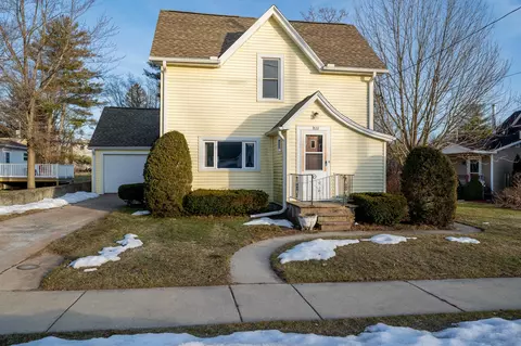 622 S Farmer St, Princeton, WI 54968