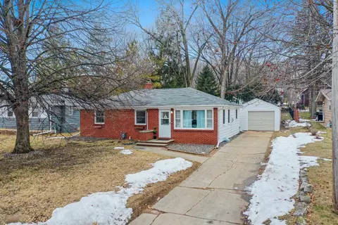 2620 Libal St, Green Bay, WI 54301