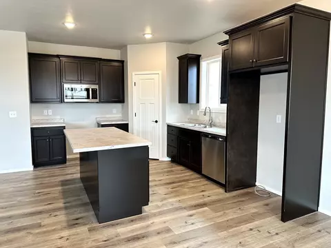 W6518 E Steamboat Lane, Appleton, WI 54915 photo 2