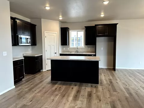 W6518 E Steamboat Lane, Appleton, WI 54915 photo 3