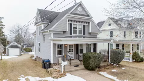 236 E Park Ave, Berlin, WI 54923