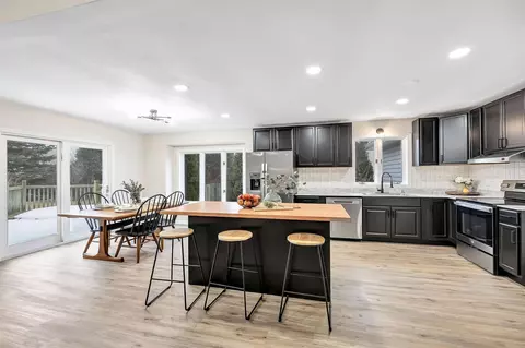 Kitchen - n9576 Jade Court, Appleton, WI 54915 photo 4 of 4