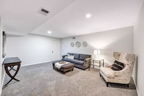 Living - n9576 Jade Court, Appleton, WI 54915 photo 4 of 5
