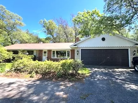 n1514 Shore Drive, Marinette, WI 54143