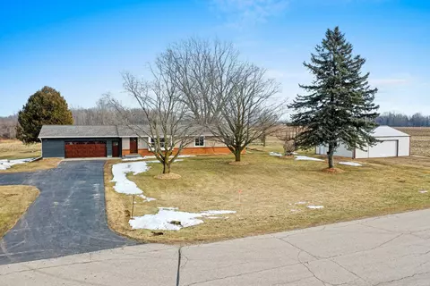 5024 Golden Corners Rd, Oconto Falls, WI 54154