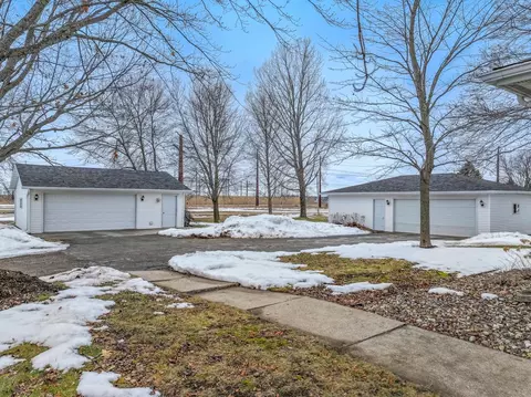 n3711 French Road, Freedom, WI 54913 photo 4