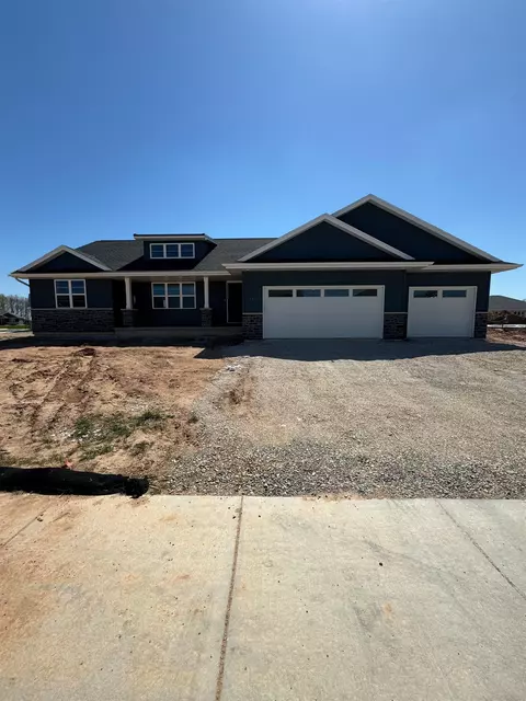 4570 Paul Ln, Green Bay, WI 54313