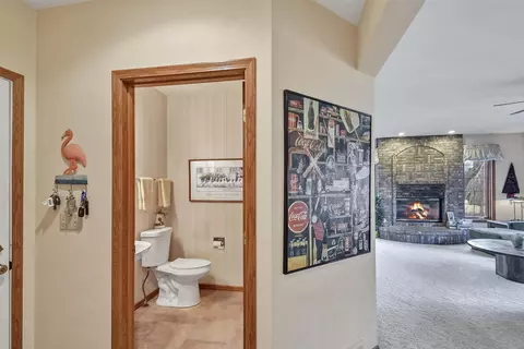 Bath - 901 E Foxmoor Ln, Appleton, WI 54911 photo 1 of 7