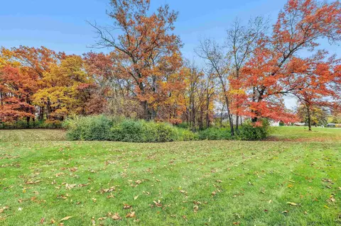 Sunrise River Court, De Pere, WI 54115