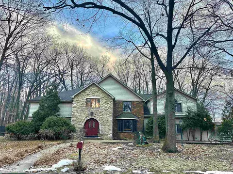 1900 S Lee St, Appleton, WI 54915