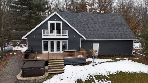 w2016 Blue Heron Lane, Keshena, WI 54135