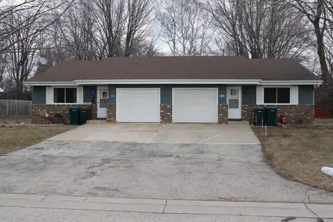 2116 N Whitney Dr, Appleton, WI 54914
