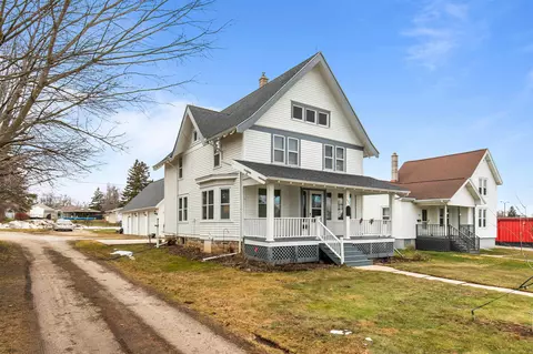 437 N Madison St, Chilton, WI 53014