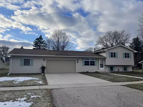 309 Adams St, Rosendale, WI 54974
