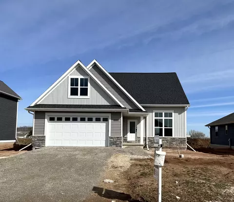 W6552 E Steamboat Lane, Appleton, WI 54915