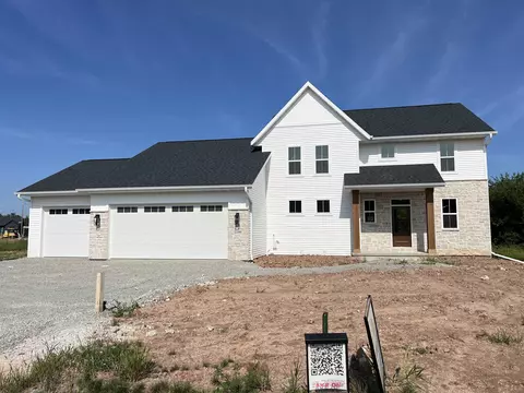 2586 N Stellita Cir, De Pere, WI 54115
