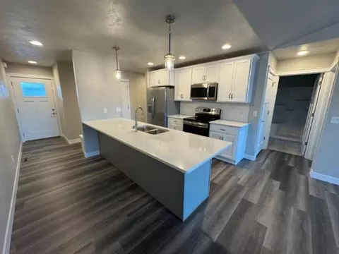 Kitchen - 4802 N Marlo Way #19, Appleton, WI 54913 photo 1 of 3