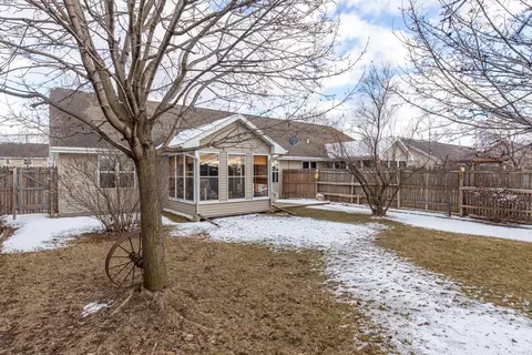 Exterior - 4815 N Apple Rd, Appleton, WI 54913 photo 6 of 8