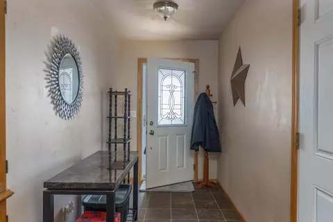 Entry Way - 4815 N Apple Rd, Appleton, WI 54913 photo 1 of 1