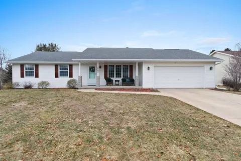 2809 Belle Plane Rd, Green Bay, WI 54313