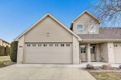 1686 Main Cir #1, De Pere, WI 54115