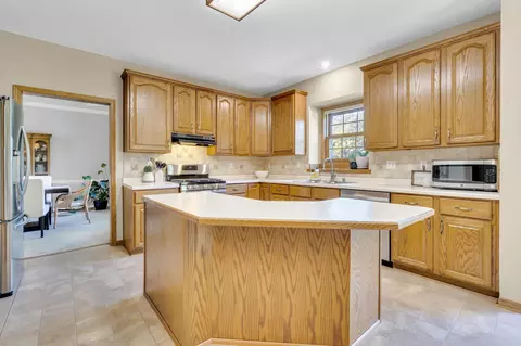 Kitchen - 400 E Wayfarer Ln, Appleton, WI 54913 photo 1 of 8
