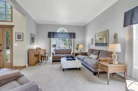 Living - 400 E Wayfarer Ln, Appleton, WI 54913 photo 2 of 5