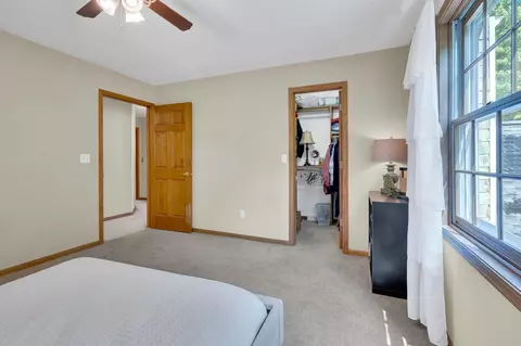 Bedroom - 400 E Wayfarer Ln, Appleton, WI 54913 photo 5 of 10