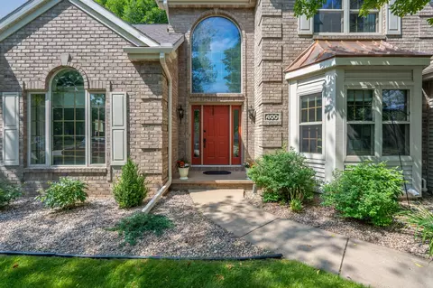 Exterior - 400 E Wayfarer Ln, Appleton, WI 54913 photo 4 of 27