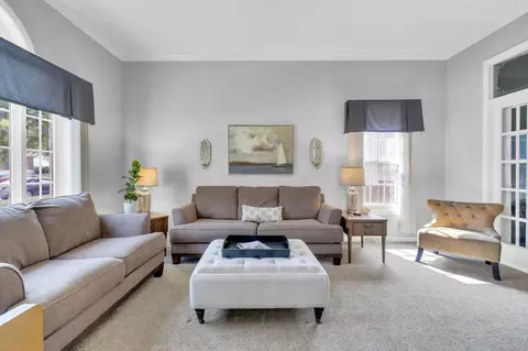 Living - 400 E Wayfarer Ln, Appleton, WI 54913 photo 1 of 5