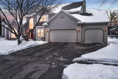 Exterior - 400 E Wayfarer Ln, Appleton, WI 54913 photo 26 of 27