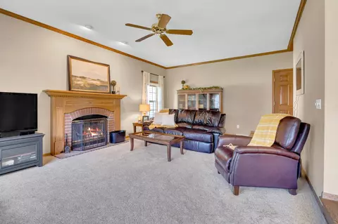 Living - 400 E Wayfarer Ln, Appleton, WI 54913 photo 5 of 5