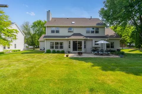 Exterior - 400 E Wayfarer Ln, Appleton, WI 54913 photo 23 of 27