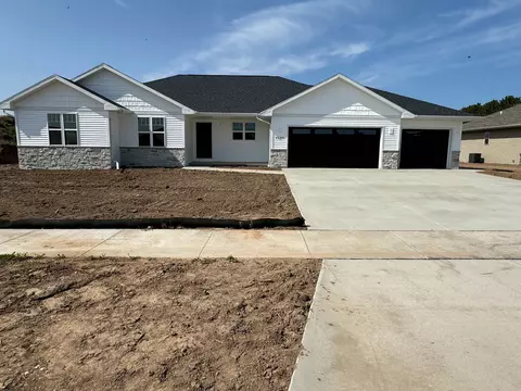 4594 Paul Ln, Green Bay, WI 54313