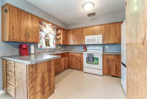 1088 Carol Ave, Ripon, WI 54971 photo 6