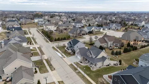 View/Area - 219 E Bluewater Way, Appleton, WI 54913 photo 3 of 4