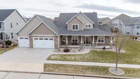Exterior - 219 E Bluewater Way, Appleton, WI 54913 photo 4 of 12