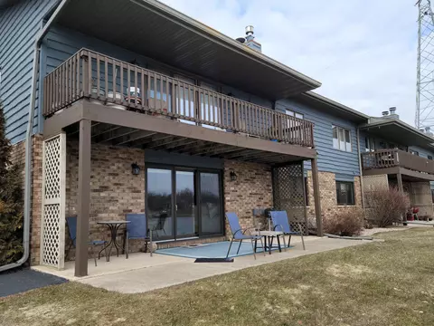 2486 Stroebe Island Dr, Appleton, WI 54914