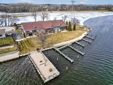 View/Area - 2486 Stroebe Island Dr, Appleton, WI 54914 photo 2 of 8