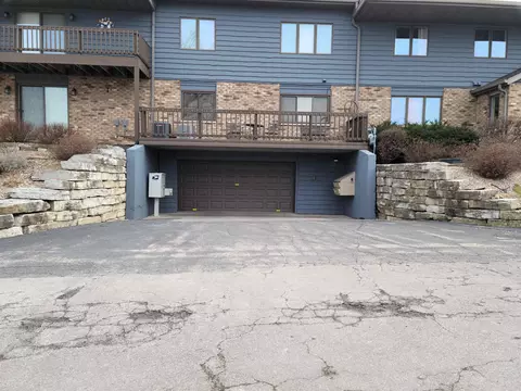 Exterior - 2486 Stroebe Island Dr, Appleton, WI 54914 photo 4 of 6