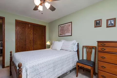 Bedroom - 21 Sunray Ct, Appleton, WI 54915 photo 4 of 7