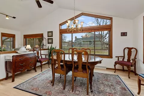 Dining - 21 Sunray Ct, Appleton, WI 54915 photo 2 of 3
