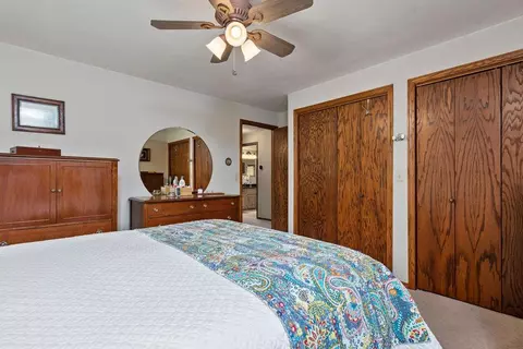 Bedroom - 21 Sunray Ct, Appleton, WI 54915 photo 2 of 7
