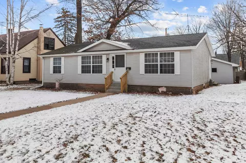 919 S Andrews St, Shawano, WI 54166