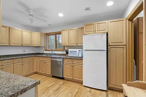 Kitchen - n7904 Memory Lane, Gresham, WI 54128 photo 3 of 3